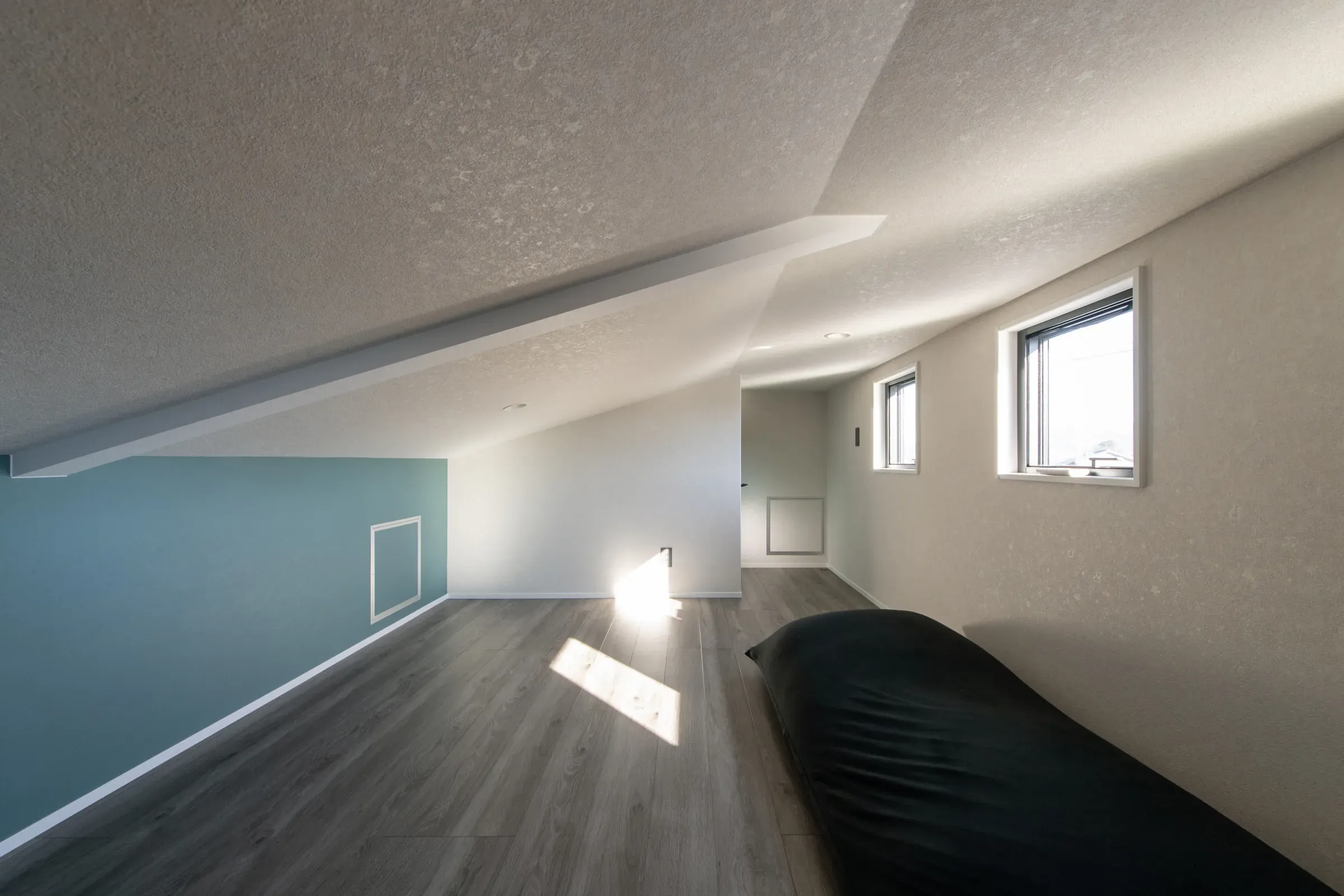 おしゃれ　二階建て　家