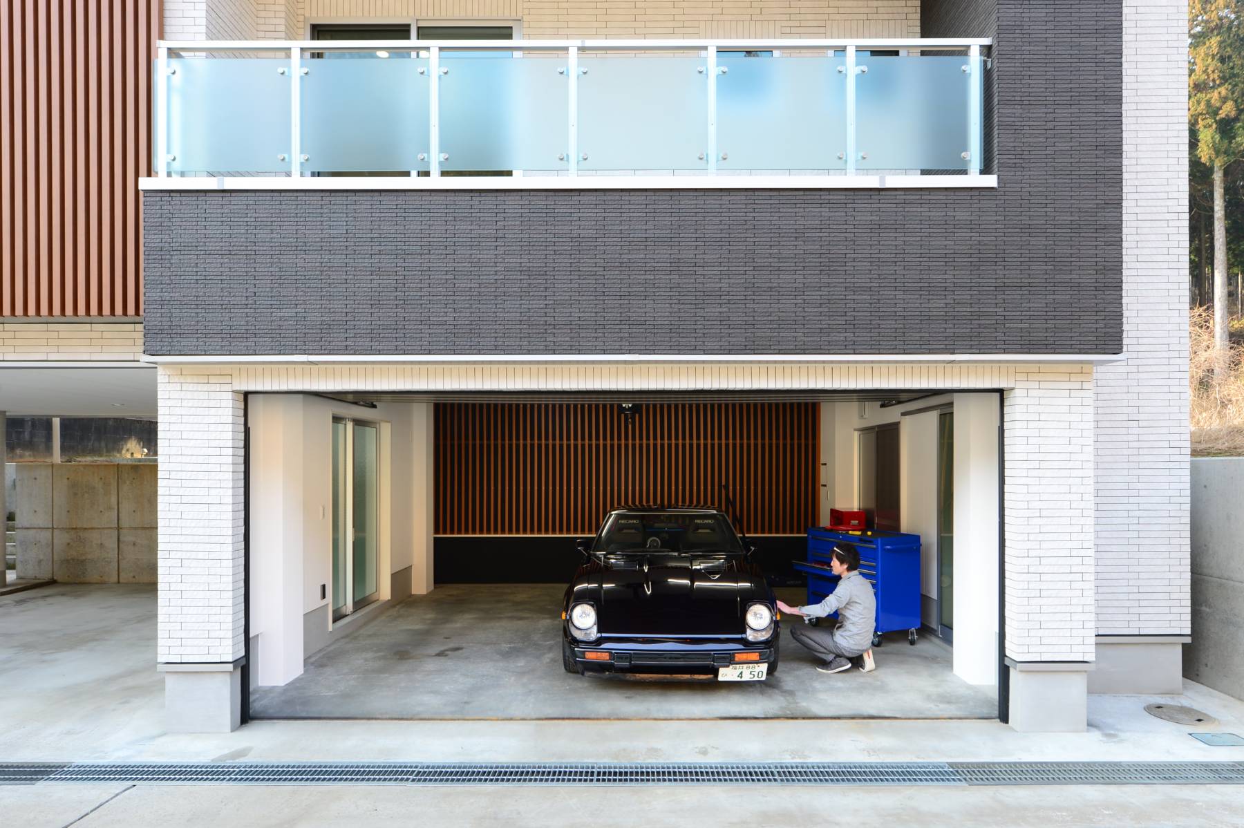 おしゃれなガレージの外観