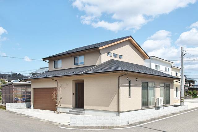 切妻屋根の外観