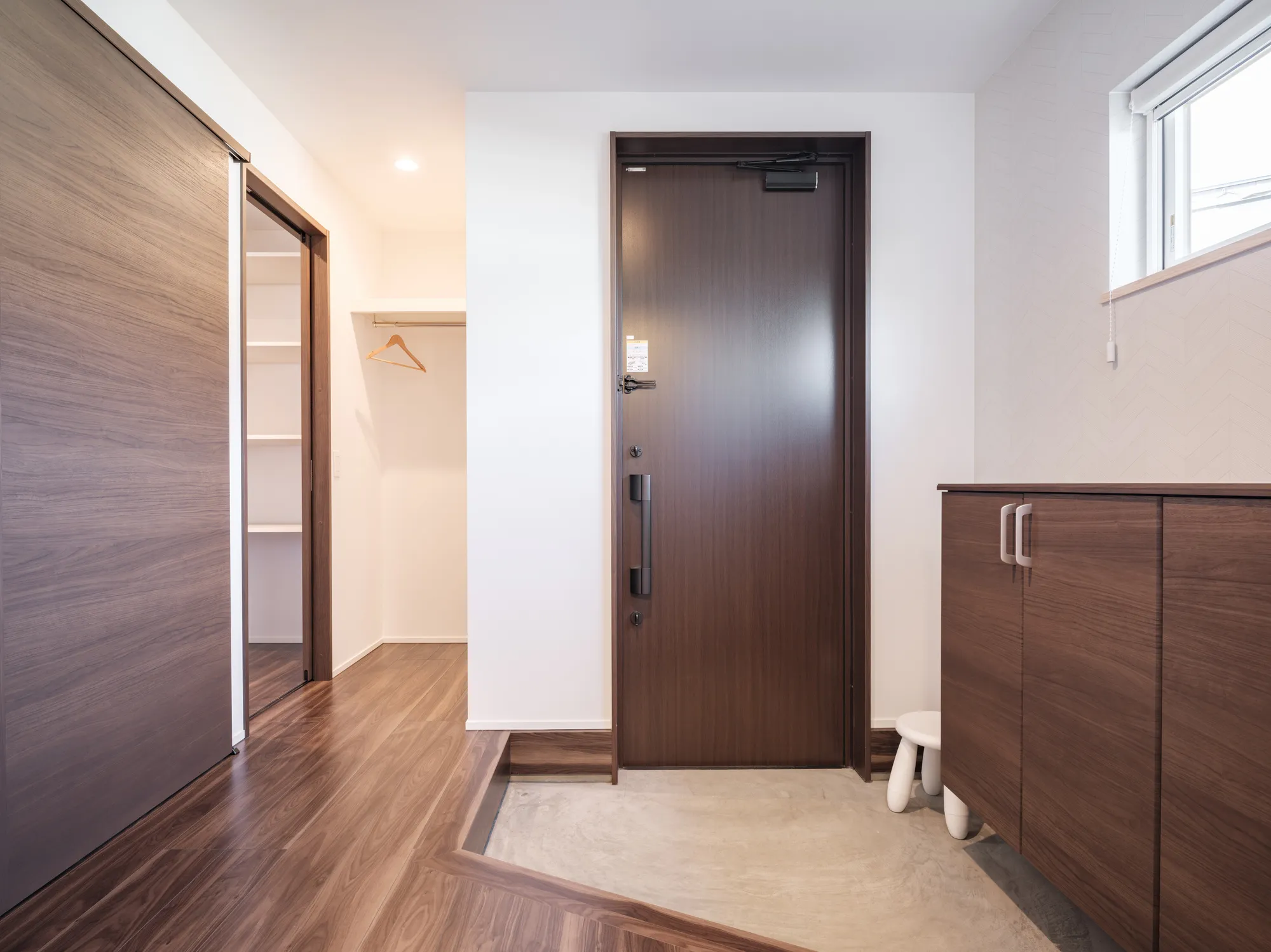 おしゃれ　玄関間取り　失敗