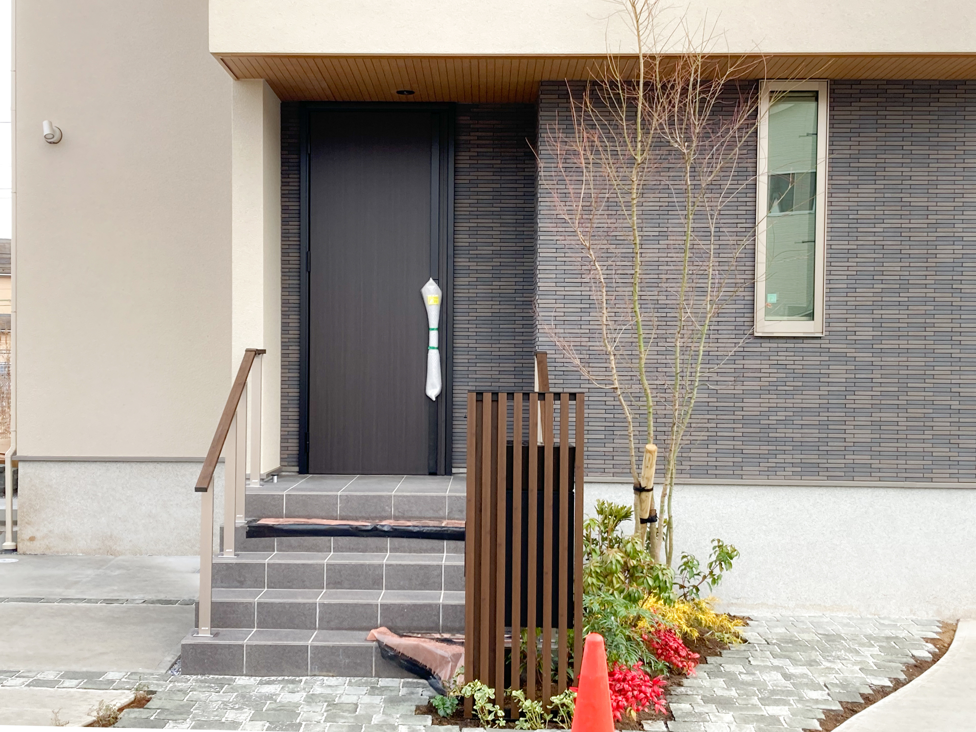 スリット窓の外観